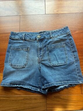d. jeans Front-Pocket High-Rise Denim Shorts size 10
